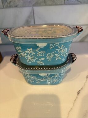 Temp-tations casserole Tara "Floral Lace" mini baker dishes in the Light Blue